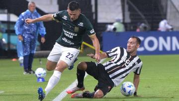 REMONTADA DEL GUMA PARA CELEBRAR CLASIFICACIóN...